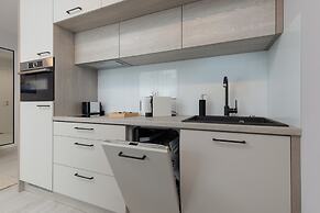 Deep Blue Apartment in Mielno by Renters