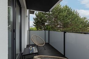 Deep Blue Apartment in Mielno by Renters