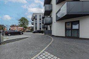 Deep Blue Apartment in Mielno by Renters