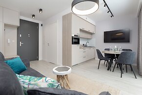 Deep Blue Apartment in Mielno by Renters
