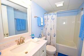 Thunder Island 15a 2 Bedroom Condo by RedAwning