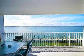 Thunder Island 15a 2 Bedroom Condo by RedAwning