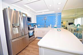 Thunder Island 15a 2 Bedroom Condo by RedAwning