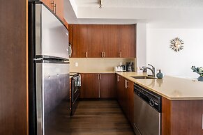 Beautiful Condos In Heart of Downtown