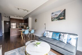 Beautiful Condos In Heart of Downtown