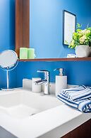 Beautiful Condos In Heart of Downtown