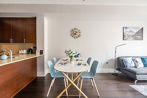 Beautiful Condos In Heart of Downtown