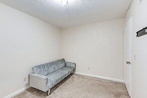 Pet-friendly Madison Home: 11 Mi to Dtwn Nashville