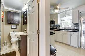 North Myrtle Beach Studio w/ Pool: Walk to Shore!