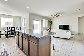 Peoria Home ~ 7 Mi to State Farm Stadium!