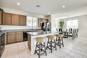 Peoria Home ~ 7 Mi to State Farm Stadium!