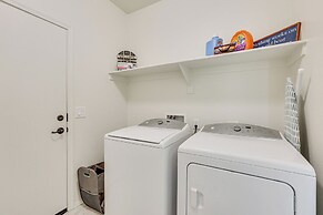 Peoria Home ~ 7 Mi to State Farm Stadium!