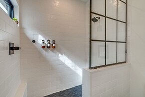 Chic Burnet Home on Lake Buchanan w/ 2 Fireplaces!