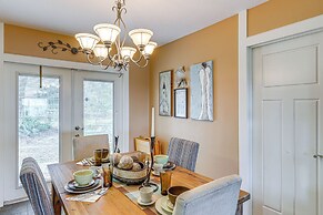 Auburndale Vacation Rental w/ Yard & Lake Views