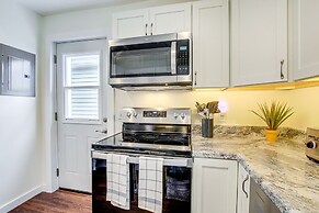 Dog-friendly Sheboygan Home - 1 Mi to Town!