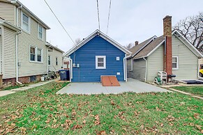 Dog-friendly Sheboygan Home - 1 Mi to Town!