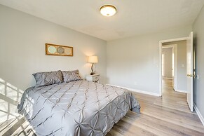 5 Mi to Fort Moore: Quiet Columbus Home