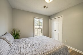 5 Mi to Fort Moore: Quiet Columbus Home