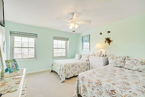Breezy Pine Knoll Shores Escape: Walk to Beaches!