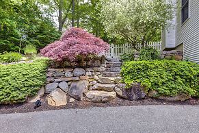 Mystic Retreat w/ Patio & Grill: Walk to River!