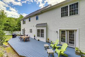 Mystic Retreat w/ Patio & Grill: Walk to River!