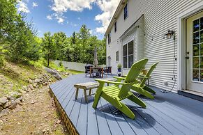 Mystic Retreat w/ Patio & Grill: Walk to River!