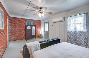 9 Mi to Water Park: Silver Creek Gem w/ Fireplace!