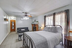 9 Mi to Water Park: Silver Creek Gem w/ Fireplace!