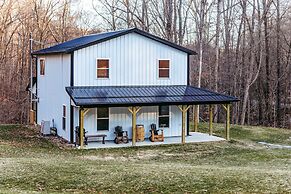 Modern Salineville Cabin on 13 Acres w/ Fire Pit!