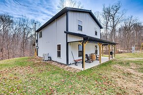 Modern Salineville Cabin on 13 Acres w/ Fire Pit!