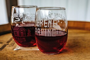 Modern Salineville Cabin on 13 Acres w/ Fire Pit!