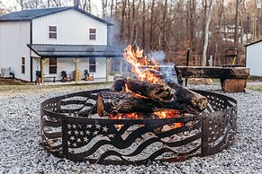 Modern Salineville Cabin on 13 Acres w/ Fire Pit!