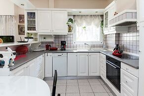 Classical Beauty 3Bd Apt in Nea Filothei