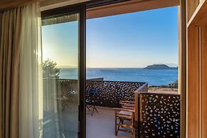 Canvas Villas By the Sea