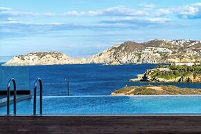 Canvas Villas By the Sea