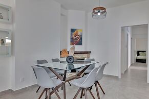 Phaedrus Living: Luxury Residence Faneromeni