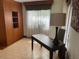 Beautiful 3-bed Villa in Cherngtalay, Thalang