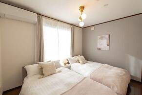 Ten-Cha House - Self-Check In Only