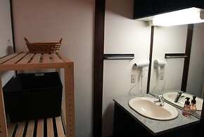 KAMIYASHIKI Private Hotel Self Check-in