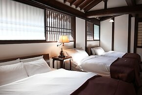 KAMIYASHIKI Private Hotel Self Check-in