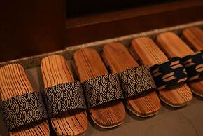 KAMIYASHIKI Private Hotel Self Check-in