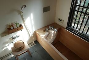 KAMIYASHIKI Private Hotel Self Check-in