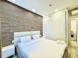 Sunrise City  Luxury Apartment Quan 7