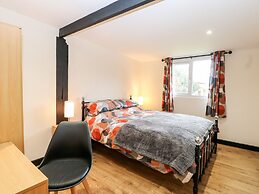 Squirrel Lodge