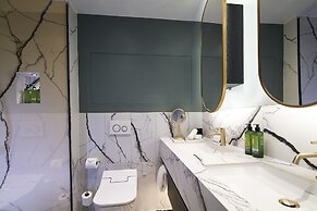 Cheval Hyde Park Gate