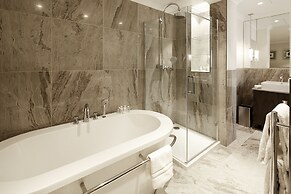 Cheval Hyde Park Gate