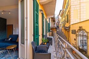 Stairway Apartment by Wonderful Italy