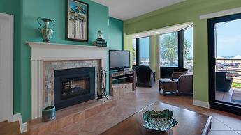 Palm Beach Club 4-127 Parrot-dise Palms