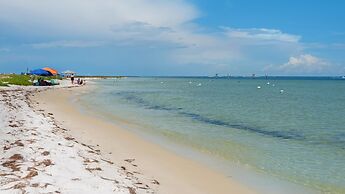 Palm Beach Club 4-127 Parrot-dise Palms