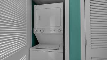 Palm Beach Club 4-127 Parrot-dise Palms